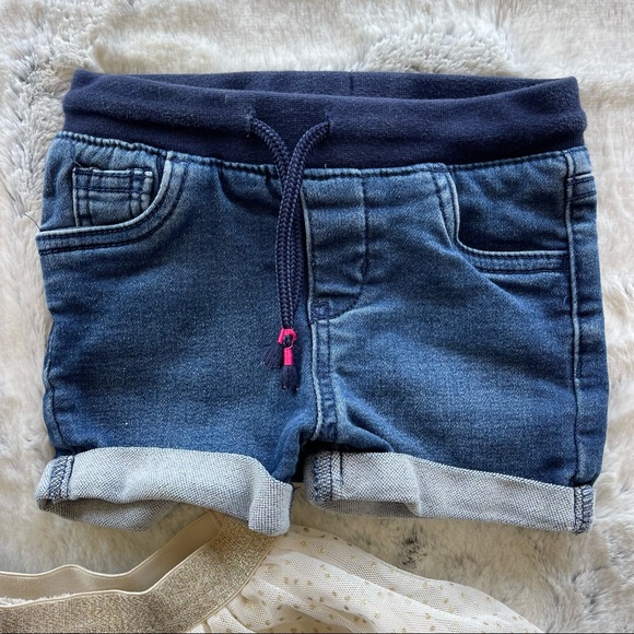 Bundle of 2 Shorts  and 1 Skirt for a 3T old Girl - Picture 3 of 13